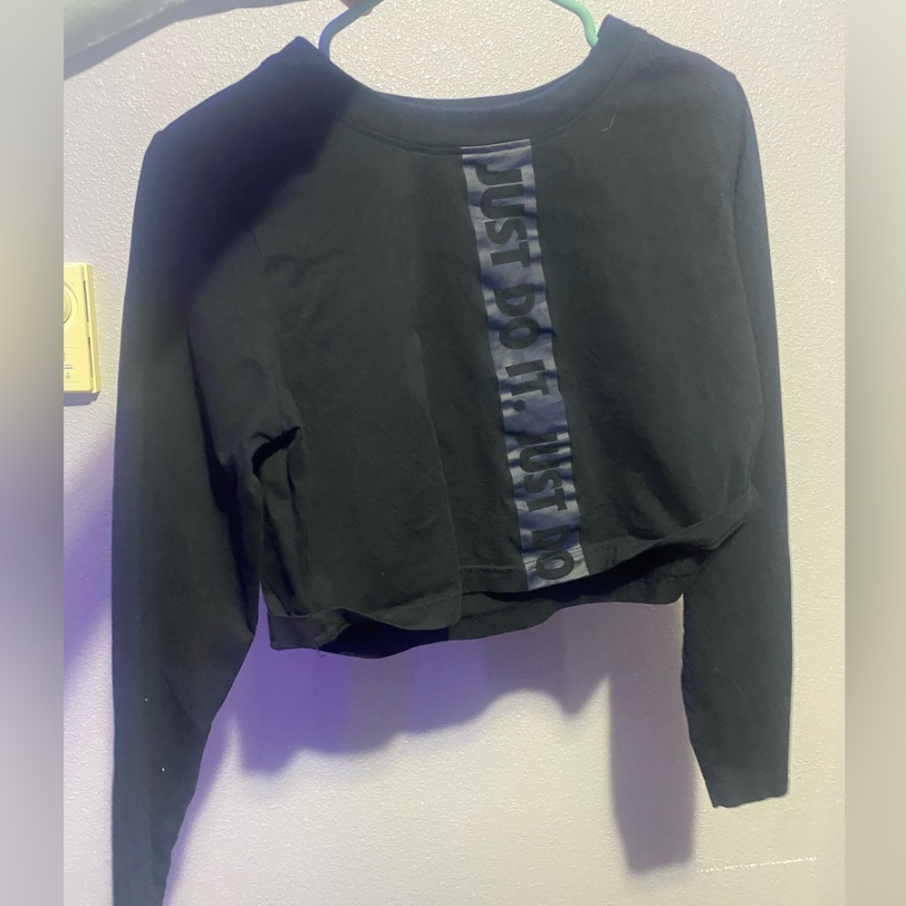Cropped Nikes just do it black